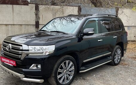 Toyota Land Cruiser 200, 2015 год, 7 500 000 рублей, 4 фотография