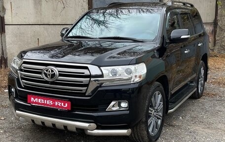 Toyota Land Cruiser 200, 2015 год, 7 500 000 рублей, 3 фотография