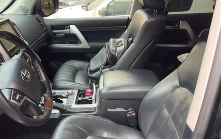 Toyota Land Cruiser 200, 2015 год, 7 500 000 рублей, 14 фотография