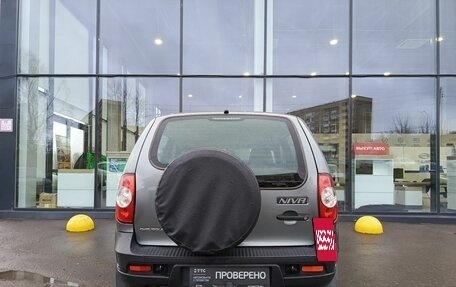 Chevrolet Niva I рестайлинг, 2018 год, 740 000 рублей, 7 фотография