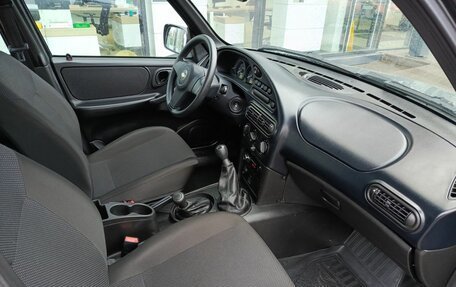 Chevrolet Niva I рестайлинг, 2018 год, 740 000 рублей, 13 фотография