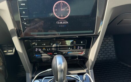 Volkswagen Passat CC, 2023 год, 4 099 000 рублей, 10 фотография