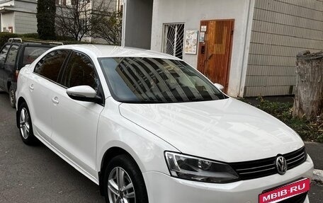 Volkswagen Jetta VI, 2013 год, 1 000 000 рублей, 4 фотография