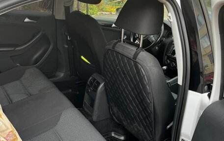 Volkswagen Jetta VI, 2013 год, 1 000 000 рублей, 15 фотография