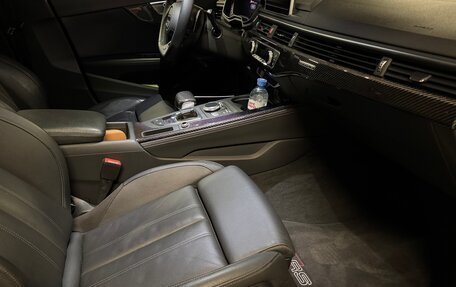 Audi RS 4, 2019 год, 6 200 000 рублей, 14 фотография