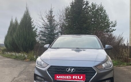 Hyundai Solaris II рестайлинг, 2018 год, 1 200 000 рублей, 8 фотография