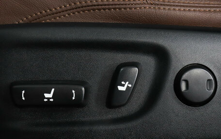 Toyota Land Cruiser Prado 150 рестайлинг 2, 2014 год, 3 350 000 рублей, 18 фотография