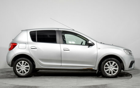 Renault Sandero II рестайлинг, 2021 год, 949 000 рублей, 4 фотография