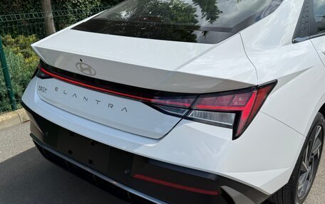 Hyundai Elantra, 2025 год, 2 400 000 рублей, 10 фотография