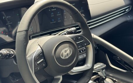 Hyundai Elantra, 2025 год, 2 400 000 рублей, 15 фотография