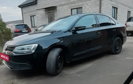 Volkswagen Jetta VI, 2013 год, 900 000 рублей, 1 фотография