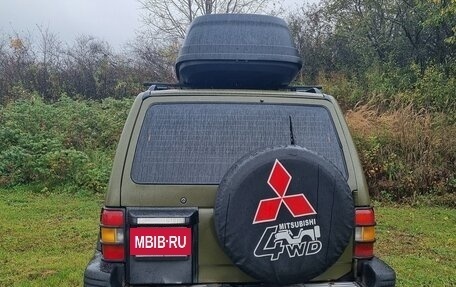 Mitsubishi Pajero III рестайлинг, 1997 год, 800 000 рублей, 2 фотография