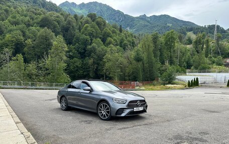 Mercedes-Benz E-Класс, 2021 год, 5 550 000 рублей, 4 фотография