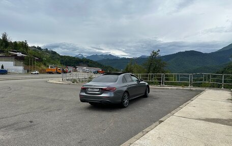 Mercedes-Benz E-Класс, 2021 год, 5 550 000 рублей, 3 фотография