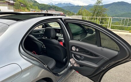 Mercedes-Benz E-Класс, 2021 год, 5 550 000 рублей, 10 фотография