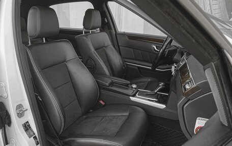 Mercedes-Benz E-Класс, 2011 год, 1 777 000 рублей, 8 фотография