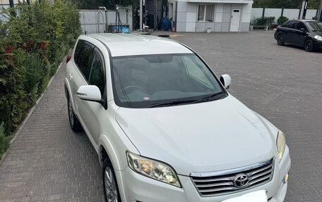 Toyota Vanguard, 2011 год, 1 200 000 рублей, 2 фотография