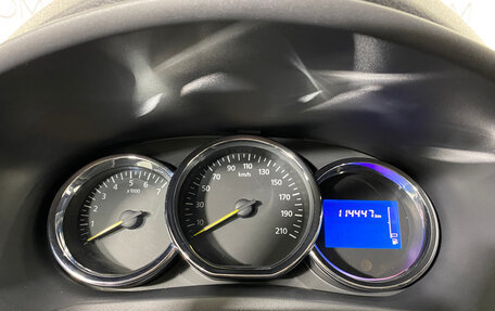 Renault Logan II, 2017 год, 835 000 рублей, 14 фотография