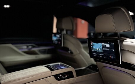 BMW 7 серия, 2019 год, 8 000 000 рублей, 12 фотография
