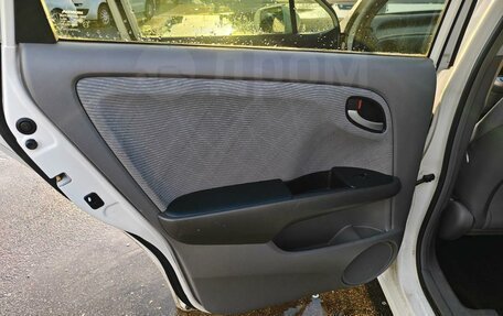 Honda Stream II, 2009 год, 900 000 рублей, 19 фотография