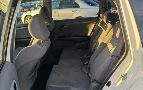 Honda Stream II, 2009 год, 900 000 рублей, 25 фотография