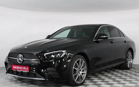 Mercedes-Benz E-Класс, 2022 год, 6 200 000 рублей, 1 фотография