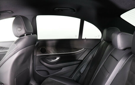 Mercedes-Benz E-Класс, 2022 год, 6 200 000 рублей, 14 фотография