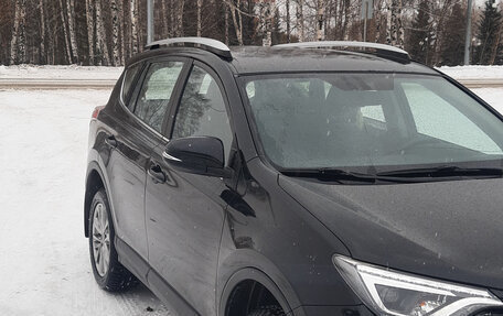 Toyota RAV4, 2018 год, 2 600 000 рублей, 3 фотография