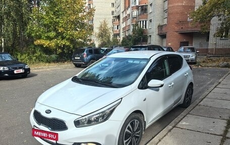 KIA cee'd III, 2013 год, 950 000 рублей, 2 фотография