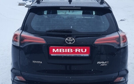Toyota RAV4, 2018 год, 2 600 000 рублей, 4 фотография