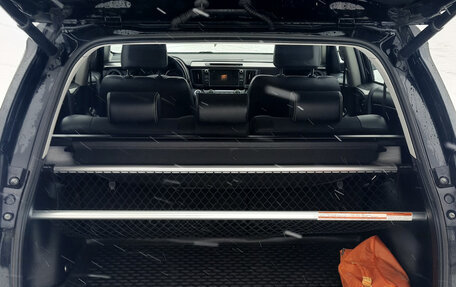 Toyota RAV4, 2018 год, 2 600 000 рублей, 7 фотография