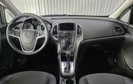 Opel Astra J, 2010 год, 750 000 рублей, 7 фотография