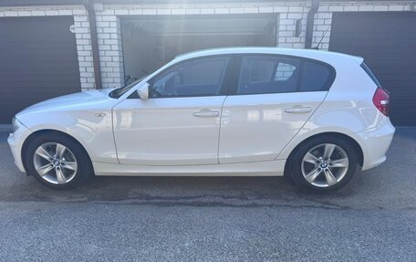BMW 1 серия, 2011 год, 1 050 000 рублей, 5 фотография