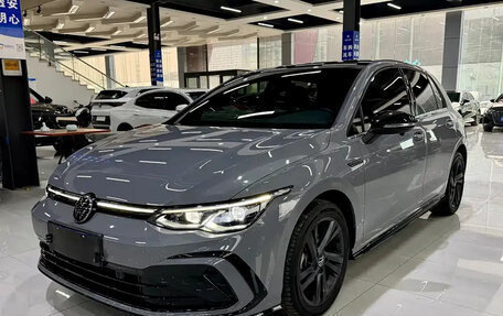 Volkswagen Golf VIII, 2022 год, 2 250 000 рублей, 1 фотография