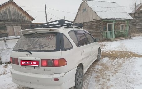 Toyota Ipsum II, 1995 год, 390 000 рублей, 1 фотография