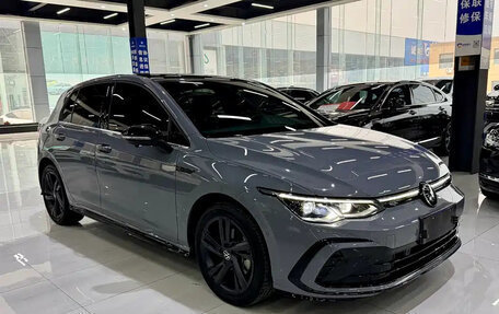 Volkswagen Golf VIII, 2022 год, 2 250 000 рублей, 3 фотография