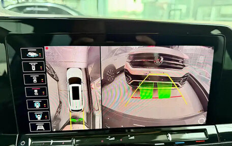 Volkswagen Golf VIII, 2022 год, 2 250 000 рублей, 15 фотография