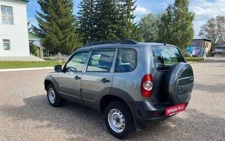Chevrolet Niva I рестайлинг, 2020 год, 858 000 рублей, 3 фотография