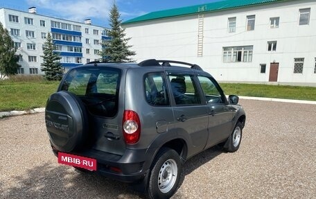 Chevrolet Niva I рестайлинг, 2020 год, 858 000 рублей, 5 фотография