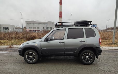 Chevrolet Niva I рестайлинг, 2011 год, 520 000 рублей, 2 фотография