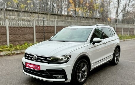Volkswagen Tiguan II, 2018 год, 3 150 000 рублей, 1 фотография