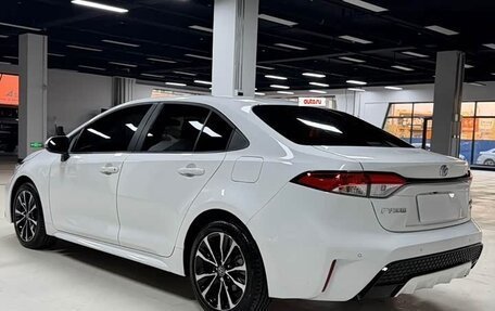 Toyota Corolla, 2022 год, 1 330 000 рублей, 5 фотография