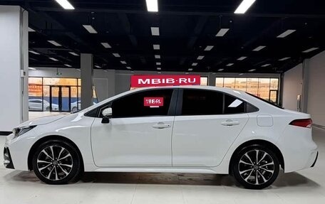 Toyota Corolla, 2022 год, 1 330 000 рублей, 4 фотография