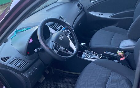 Hyundai Solaris II рестайлинг, 2011 год, 660 000 рублей, 7 фотография