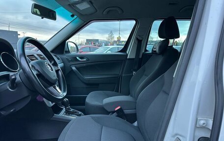 Skoda Yeti I рестайлинг, 2014 год, 1 099 000 рублей, 25 фотография