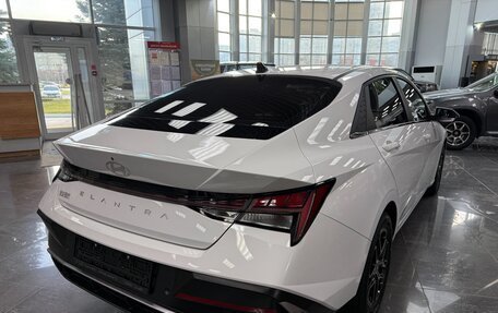 Hyundai Elantra, 2024 год, 2 200 000 рублей, 4 фотография