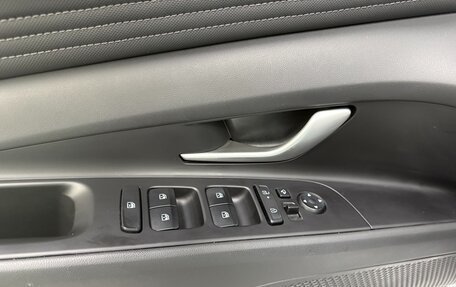 Hyundai Elantra, 2024 год, 2 200 000 рублей, 10 фотография