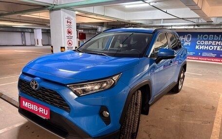 Toyota RAV4, 2019 год, 3 000 000 рублей, 5 фотография
