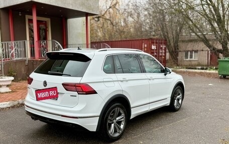 Volkswagen Tiguan II, 2018 год, 3 150 000 рублей, 5 фотография