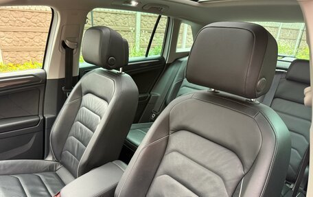 Volkswagen Tiguan II, 2018 год, 3 150 000 рублей, 23 фотография